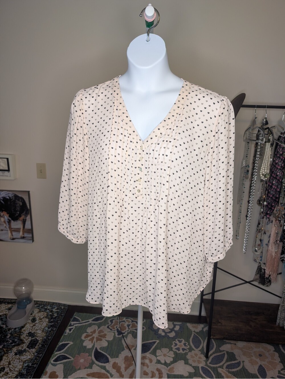 1859 - Rose + Olive Women's 2X Heart Print V-Neck Blouse